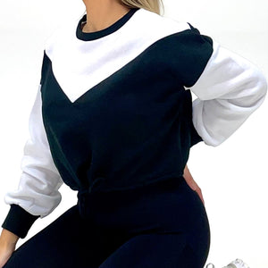 V-Block Sweater - Banspo